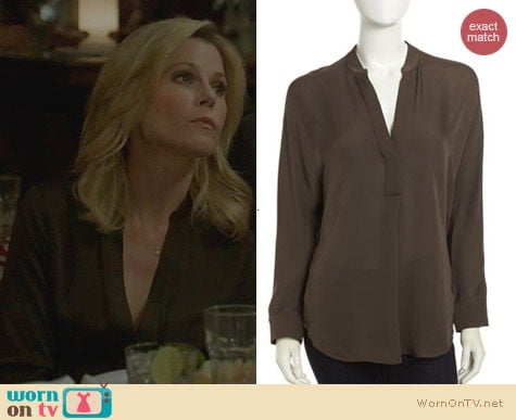 Vince Silk Placket Tunic in Forge worn by Julie Bowen on Modern Family