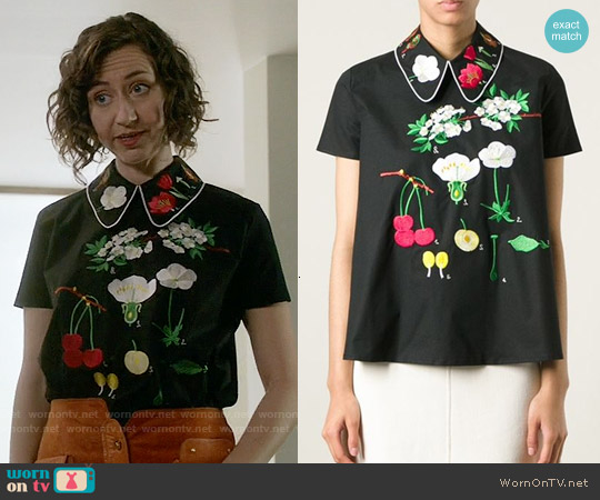 Vivetta Bosso Flower Embroidered Top worn by Carol Pilbasian (Kristen Schaal) on Last Man On Earth