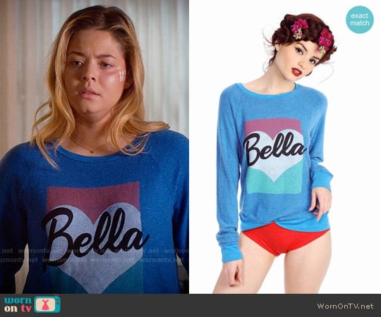 Wildfox Bella Pop Baggy Beach Raglan worn by Alison DiLaurentis (Sasha Pieterse) on Pretty Little Liars