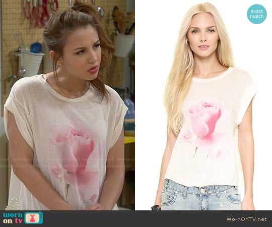 Wildfox Rainy Rose Tee worn by Sofia Rodriguez (Aimee Carrero) on Young and Hungry