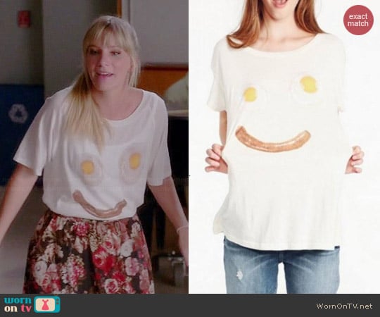 Wildfox Wakey Wakey Tee worn by Heather Morris on Glee