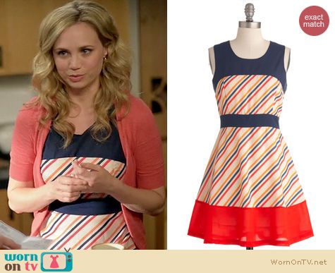 Wilfred Fashion: ModCloth Candy Stand Dress worn by Fiona Gubelmann