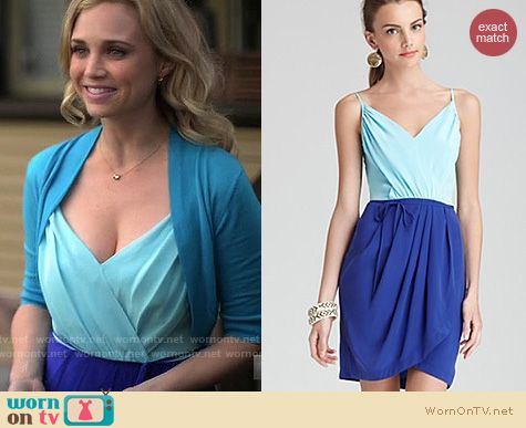 Wilfred Fashion: Yumi Kim Colorblock Silk dress worn by Fiona Gubelmann