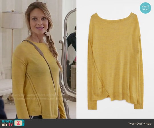 Zadig & Voltaire Roni Sweater worn by Phoebe Wells (Beau Garrett) on Girlfriends Guide to Divorce