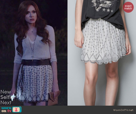 Zara Embroidered Skirt with Beads worn by Karen Gillan on Selfie