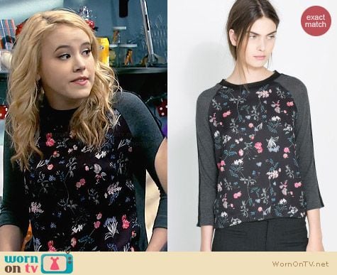 Zara Floral Wool Tshirt worn by Taylor Sprietler on Melissa & Joey