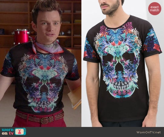 Zara Man Skull T-shirt with Flowers worn by Chris Colfer on Glee