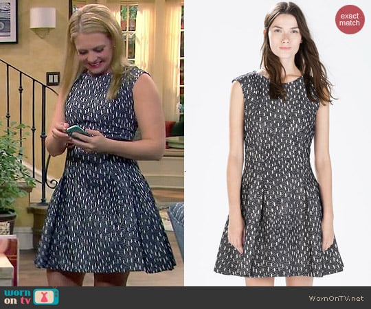 Zara Short Sleeve Jacquard Dress worn by Melissa Joan Hart on Melissa & Joey