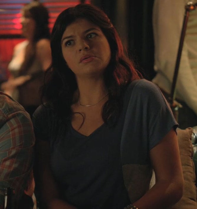 Penny's blue block tee on Happy Endings