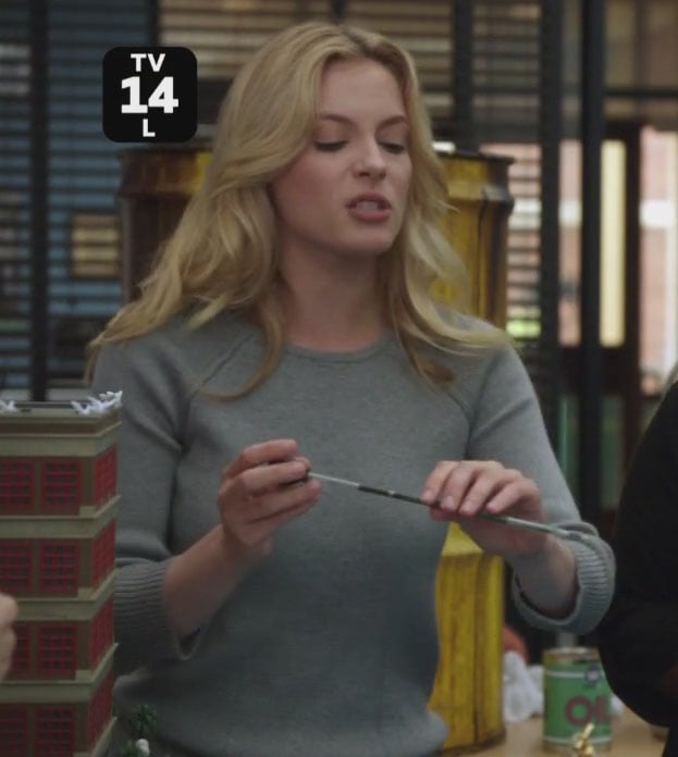 Britta's grey sweater on Community