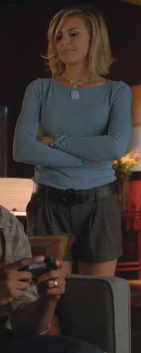 Jane's check shorts and blue sweater on Happy Endings