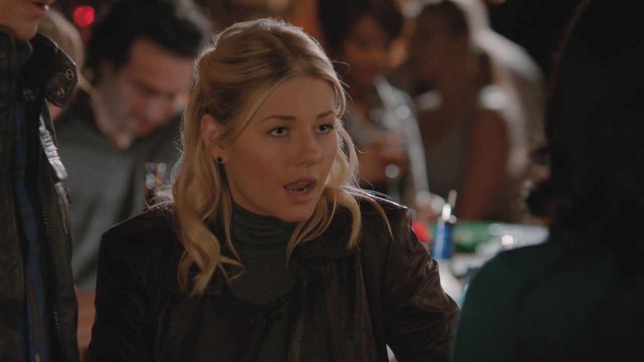 Alex's brown leather jacket on Happy Endings