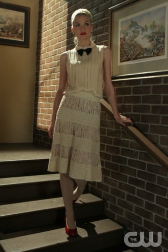 Lemon's cream outfit with bow tie and red heels on Hart of Dixie