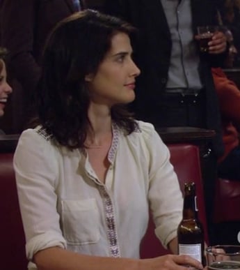 Robin's white button front shirt with trim detail on How I Met Your Mother