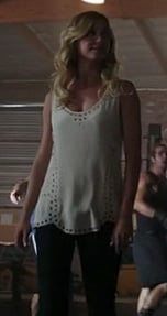 Emily's white eyelet tank top on Revenge