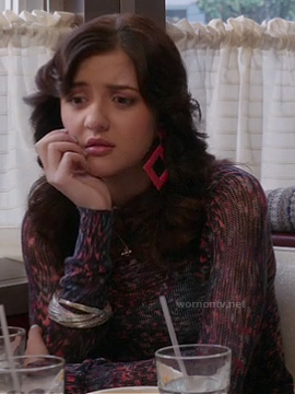 Maggie's flecked purple longsleeved tee on The Carrie Diaries