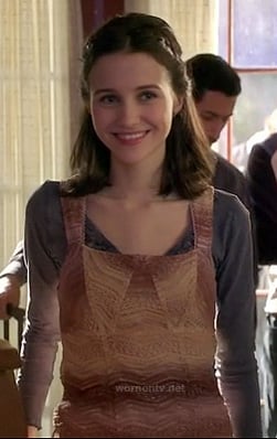 Sasha's beige/orange ombre top layered with longsleeve grey tee on Bunheads