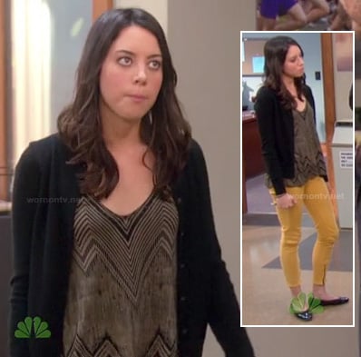 April's black chevron striped top with yellow ankle-zip jeans on Parks & Recreation