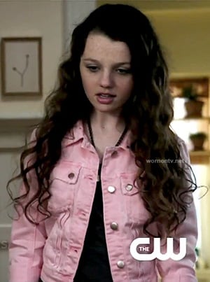 Dorrit's pink denim jacket on The Carrie Diaries