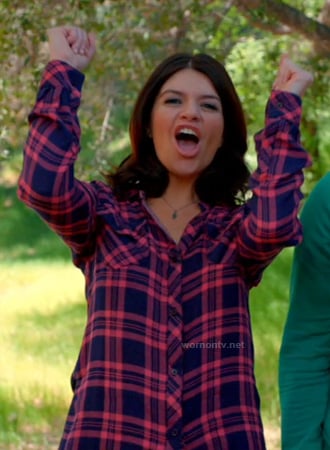 Penny's pink and blue plaid shirt on Happy Endings