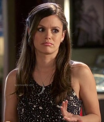Zoe's black and white paint splatter print dress with crescent necklace on Hart of Dixie