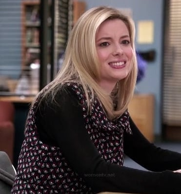 Britta's patterned vest on Community