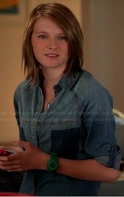 Hillary's denim pocketless shirt on Trophy Wife
