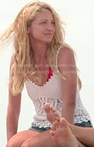 Jackie's white crochet tank top on The Vineyard
