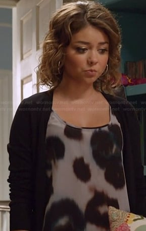 Haley's grey leopard spot tank top on Modern Family
