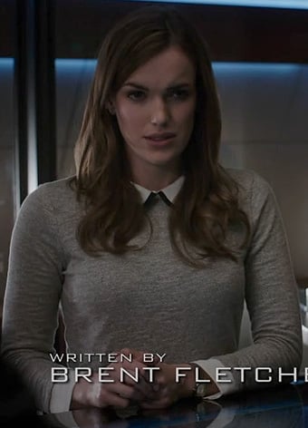 Jemma's grey sweater with white peter pan collar on Agents of SHIELD