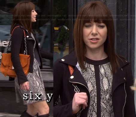 Lily's snake print dress with black trim on How I Met Your Mother