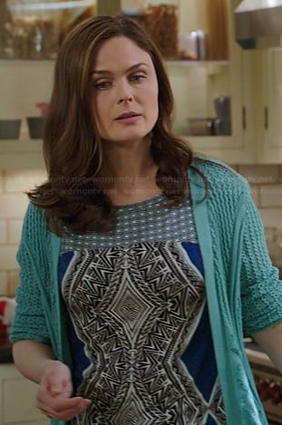 Brennan's black and blue printed top on Bones