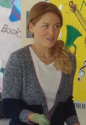 Julia's navy colorblock cardigan with pink trim on Parenthood