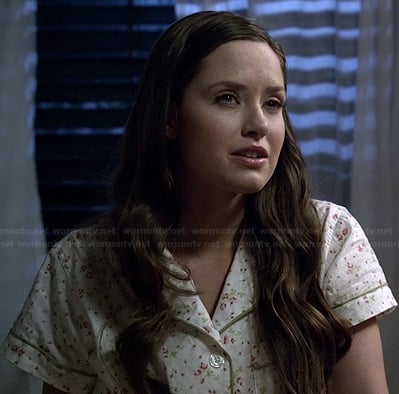 Olivia's white floral pajamas on Ravenswood
