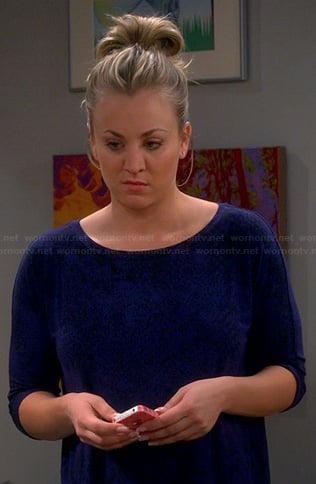 Penny's blue and black printed top on The Big Bang Theory