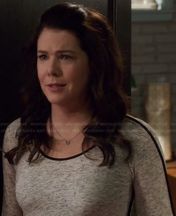 Sarah's grey long sleeved top with black piping on Parenthood