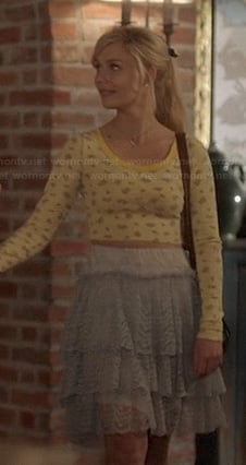 Scarlett's yellow floral print crop top and tiered skirt on Nashville