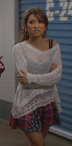 Veronica's lace trim sweater and plaid/floral print skirt on Dads