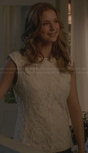 Emily's white lace top on Revenge