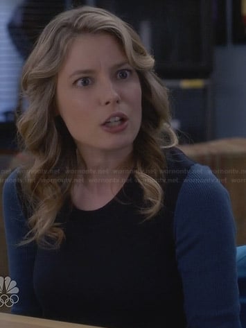 Britta's blue contrast sleeve sweater on Community