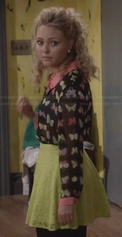 Carrie's butterfly printed blouse and lime green lace skirt on The Carrie Diaries