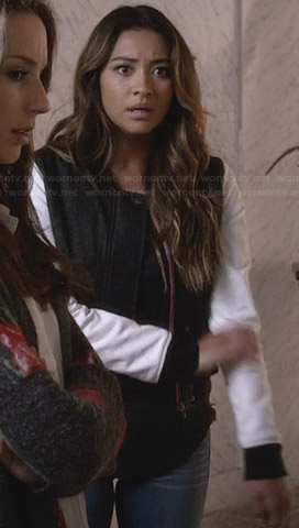 Emily's black and white bomber jacket on Pretty Little Liars
