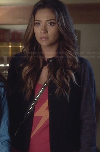 Emily's red lightning bolt tee on Pretty Little Liars