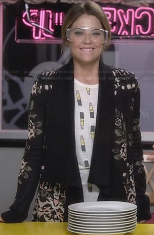 Hanna's lipstick print top and patterned cardigan on Pretty Little Liars