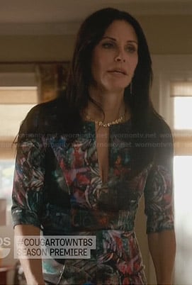 Jules's printed split-neck dress on Cougar Town