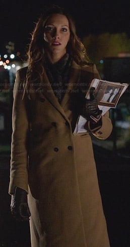 Laurel's camel double breasted coat on Arrow