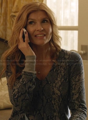 Rayna's blue snake print sweater on Nashville