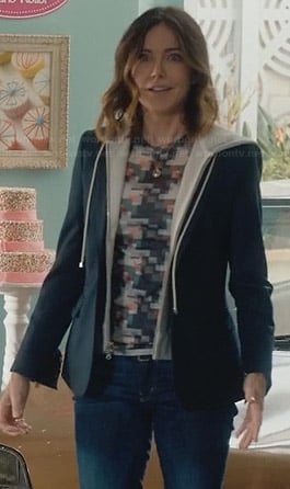 Ellie's printed top and hoodie blazer on Cougar Town