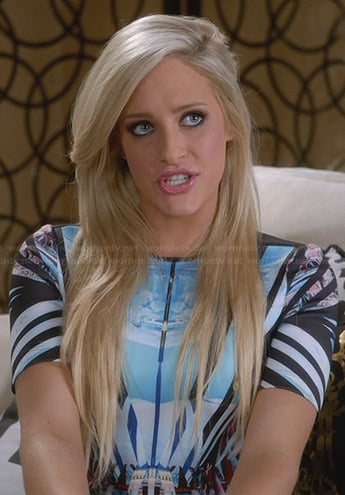 Dalia's blue graphic print dress on Suburgatory