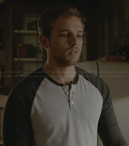 Dylan's black and grey henley tee on Bates Motel